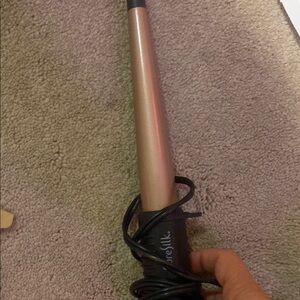 Gold and Black Styling Wand with Modern Accents